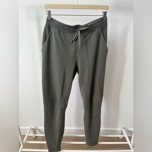 lululemon athletica Men's Green Joggers